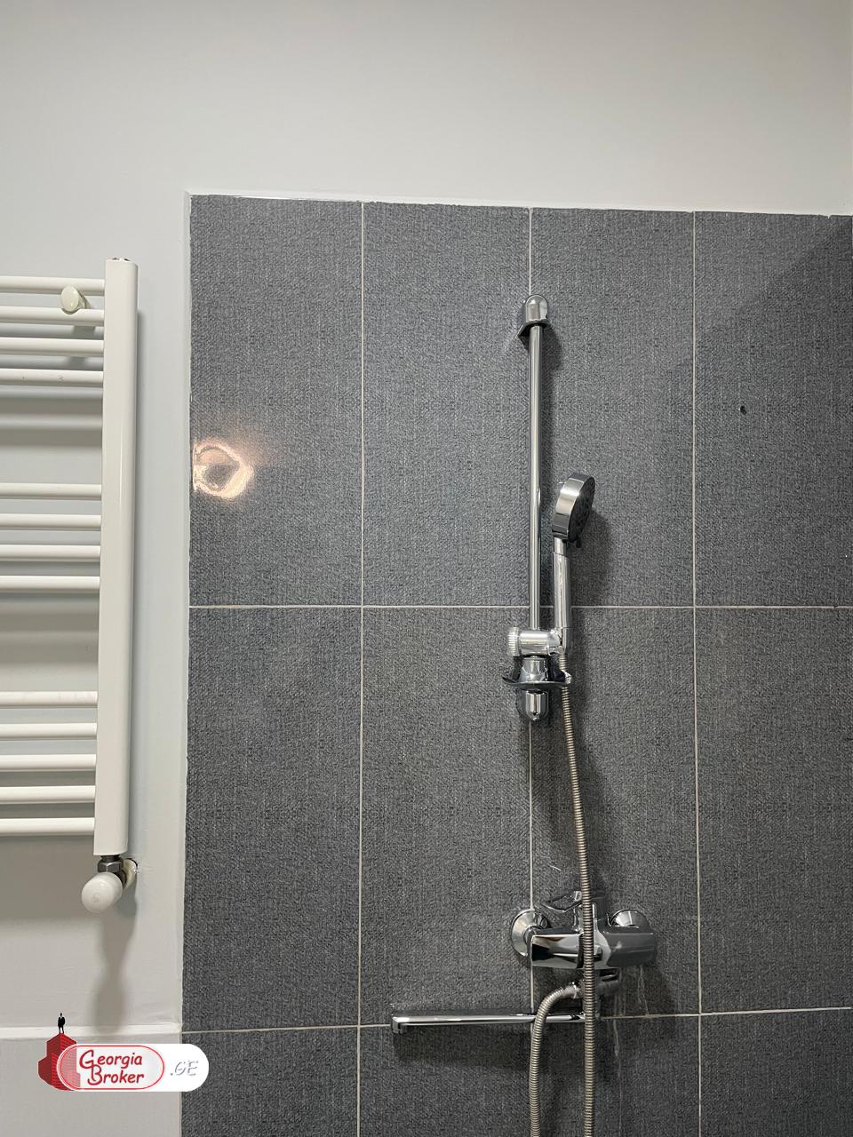 იყიდება ახალი გარემონტებული 2 ოთახიანი ბინა